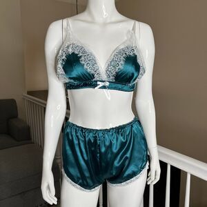 Sexy Satin Lingerie Pajamas Set Women’s Size M #684